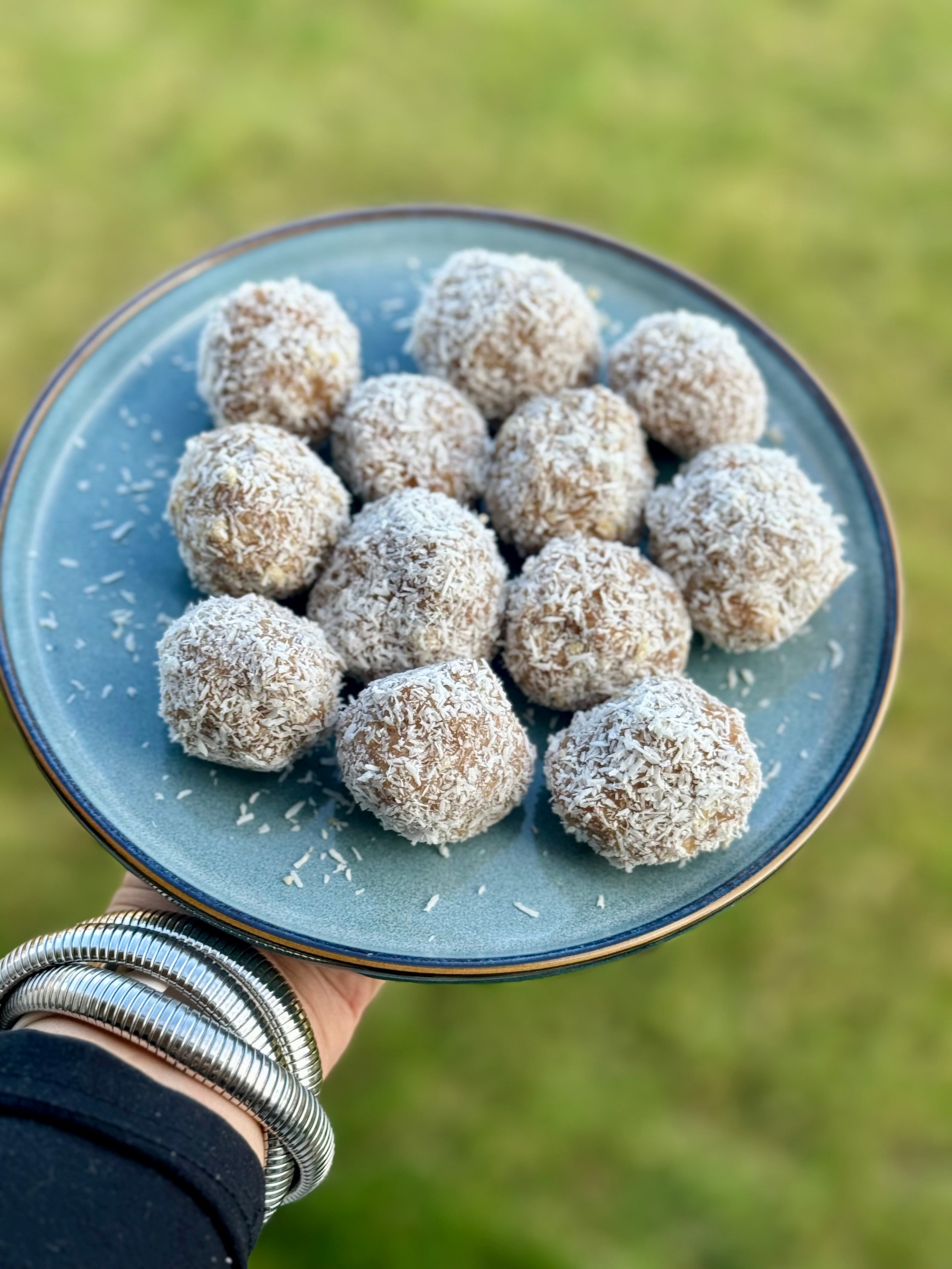 3 Ingredient Coconut Energy Balls